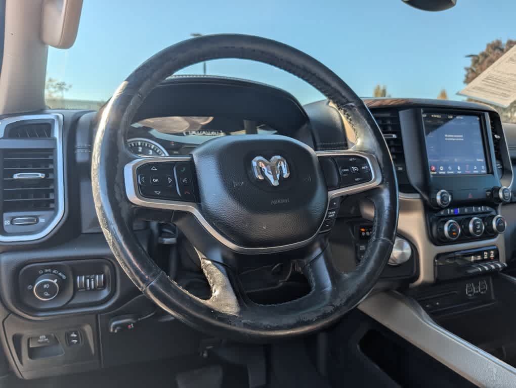 Used 2019 RAM 1500 Laramie AWD/4WD image 14