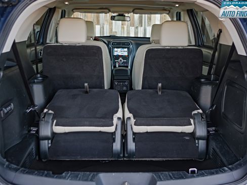Used 2019 Ford Explorer Platinum image 31
