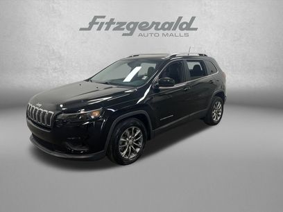 Used 2019 Jeep Cherokee Latitude Plus w/ Comfort/Convenience Group