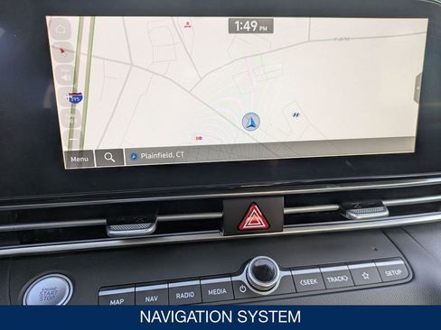 Used 2024 Hyundai Elantra Blue image 26