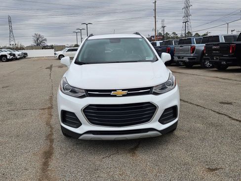 Used 2018 Chevrolet Trax LT w/ LT Convenience Package image 10