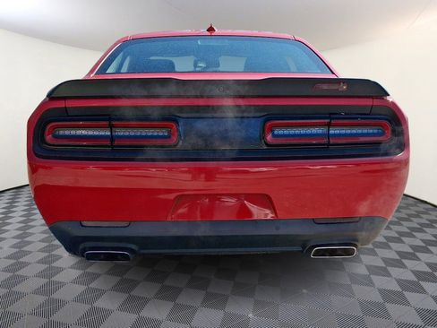 Used 2016 Dodge Challenger R/T Scat Pack w/ Leather Interior Group RWD image 5