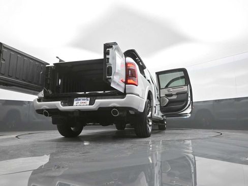 Used 2024 RAM 1500 Limited AWD/4WD image 74