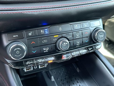 Used 2026 Dodge Durango GT AWD/4WD image 19
