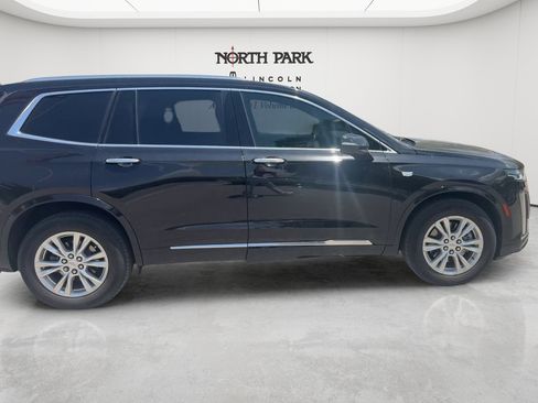 Used 2022 Cadillac XT6 Luxury FWD image 6