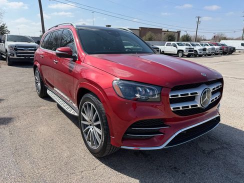 Used 2022 Mercedes-Benz GLS 450 4MATIC image 9