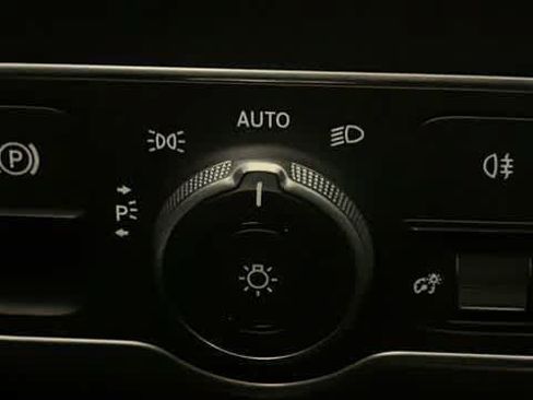 Certified 2026 Mercedes-Benz GLA 35 AMG 4MATIC image 4