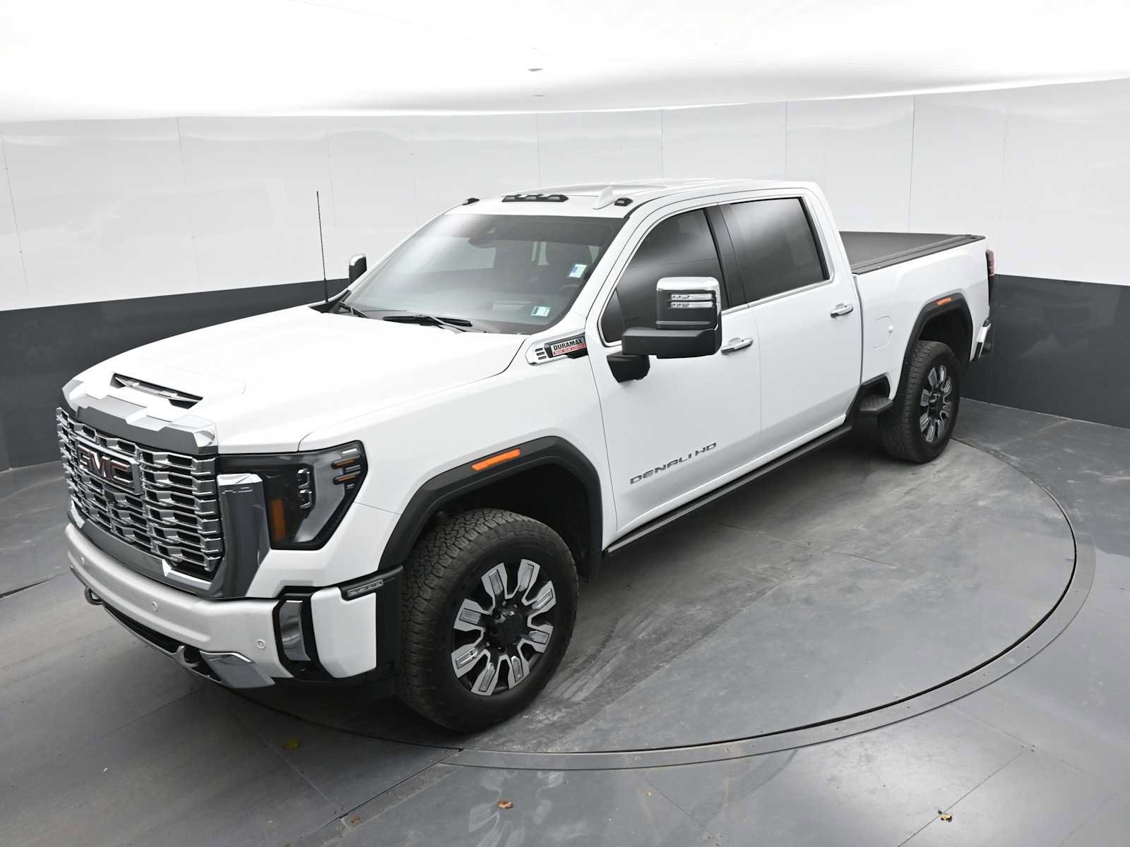 Used 2024 GMC Sierra 2500 Denali w/ Denali Reserve Package AWD/4WD image 14