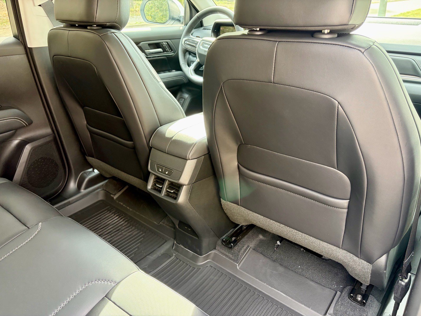 New 2027 GMC Terrain Denali w/ LPO, Floor Liner Package AWD/4WD image 19
