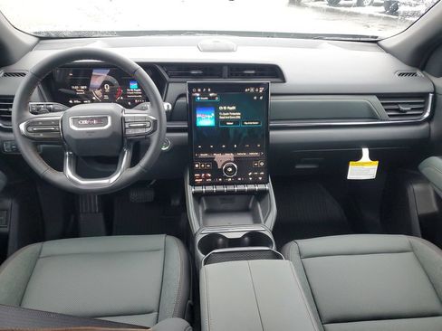 New 2026 GMC Terrain AT4 w/ LPO, Black Badging Package AWD/4WD image 12