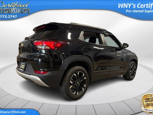 Used 2021 Chevrolet TrailBlazer LT w/ Convenience Package FWD image 6