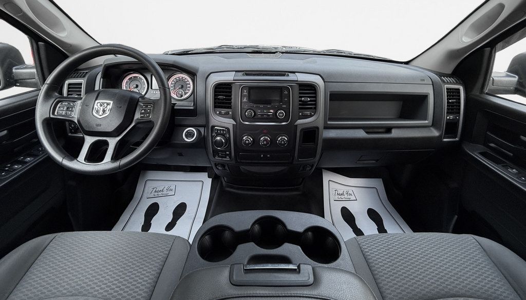 Used 2019 RAM 1500 Express AWD/4WD image 16