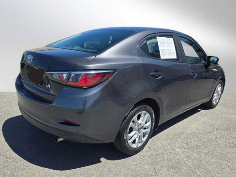 Used 2018 Toyota Yaris iA FWD image 3