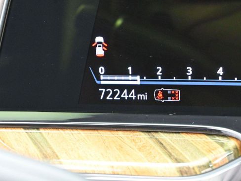 Used 2021 Cadillac Escalade Premium Luxury Platinum w/ Heavy-Duty Trailer Package image 24