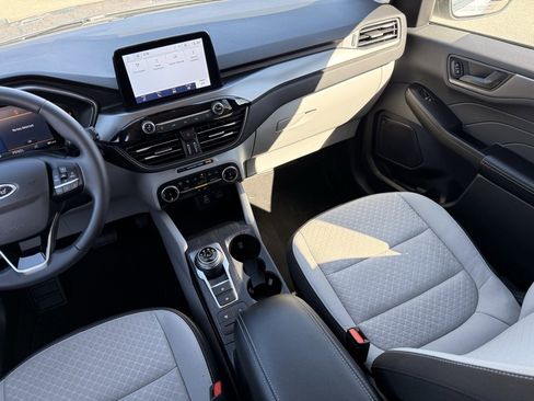 Used 2024 Ford Escape Active image 29