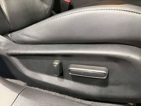 Used 2022 Honda Accord Touring image 13