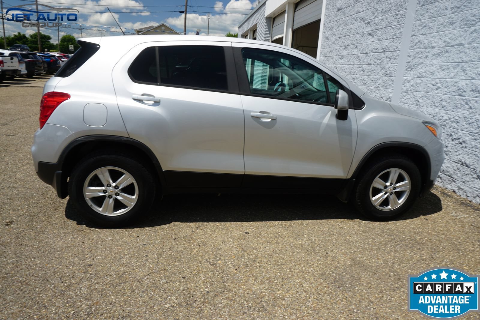Used 2020 Chevrolet Trax LS w/ Tint and Cruise Package AWD/4WD image 12