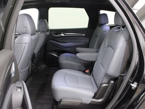 Used 2024 Buick Enclave Essence w/ Experience Buick Package AWD/4WD image 10
