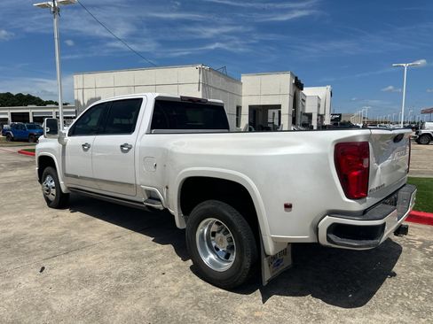 Used 2025 Chevrolet Silverado 3500 High Country w/ High Country Premium Package AWD/4WD image 5
