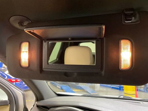 Used 2019 Cadillac XT5 Premium Luxury image 31