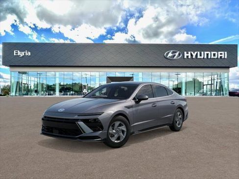 New 2026 Hyundai Sonata SE FWD image 1