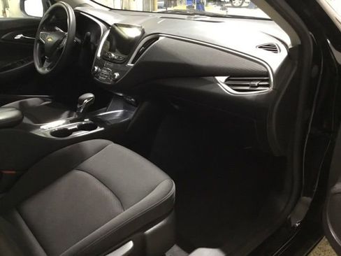 Used 2023 Chevrolet Malibu LT FWD image 46