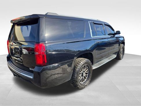 Used 2017 Chevrolet Suburban Premier AWD/4WD image 12