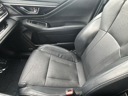 Certified 2022 Subaru Outback Limited AWD/4WD image 13