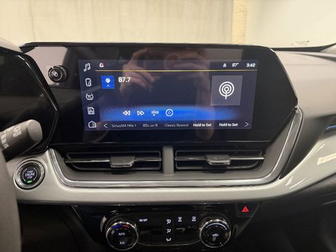 New 2026 Chevrolet Trax LT image 26