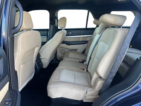 Used 2016 Ford Explorer FWD image 13