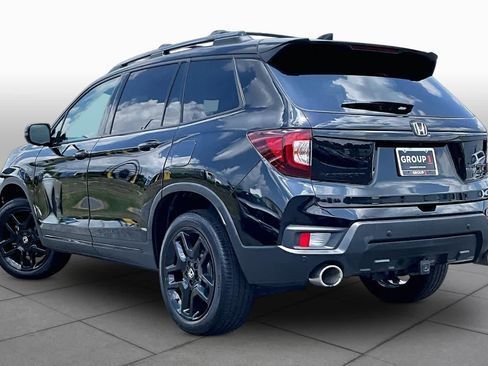 Used 2024 Honda Passport Black Edition image 12