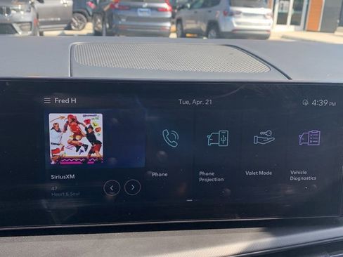 Used 2025 Hyundai Santa Fe SEL FWD image 23