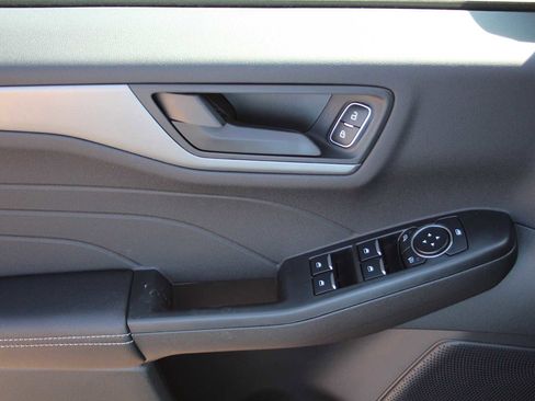 New 2026 Ford Escape Active w/ Cold Weather Package FWD image 28