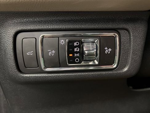 New 2026 Lincoln Corsair Premiere image 24