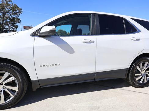 Used 2022 Chevrolet Equinox LT image 32