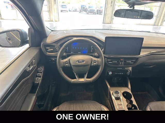 Used 2024 Ford Escape ST-Line w/ Tech Pack #1 AWD/4WD image 2
