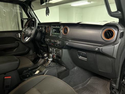 Used 2023 Jeep Gladiator Mojave w/ Trailer Tow Package AWD/4WD image 29