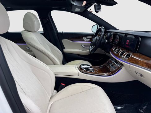 Used 2019 Mercedes-Benz E 450 4MATIC Sedan w/ Premium Package image 41