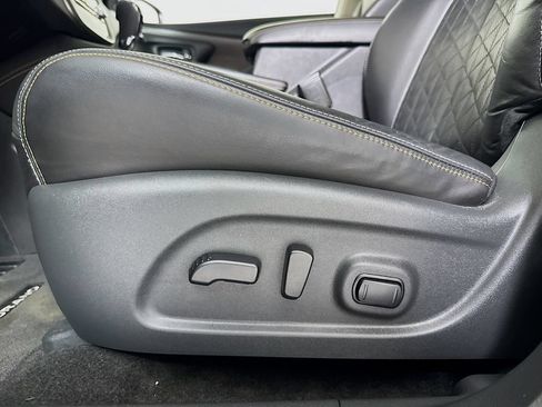 Used 2023 Nissan Murano Platinum AWD/4WD image 21