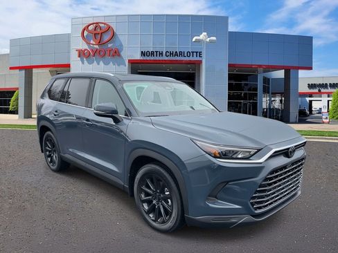 Used 2026 Toyota Grand Highlander XLE image 1