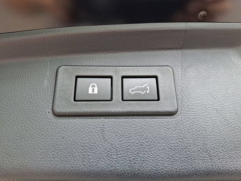 Used 2022 Subaru Outback Touring XT AWD/4WD image 33