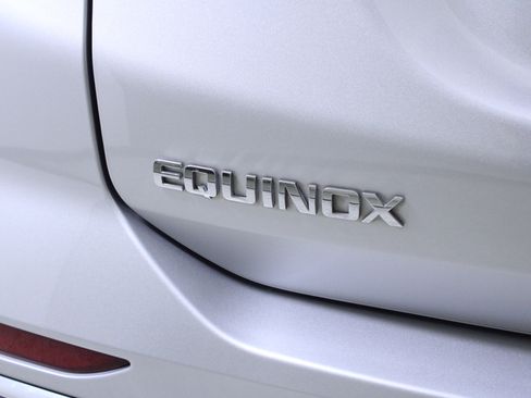 Used 2018 Chevrolet Equinox LT image 8