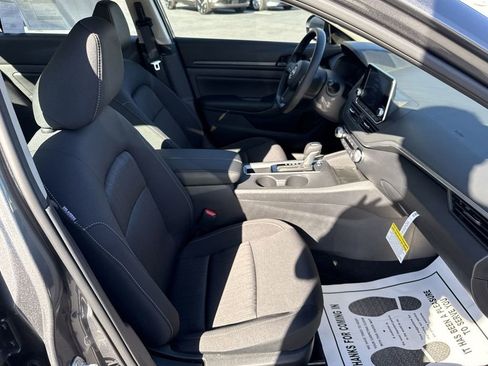 New 2025 Nissan Altima 2.5 S image 17