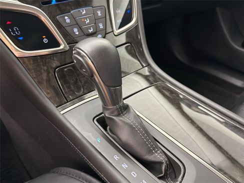 Used 2015 Buick LaCrosse FWD image 16