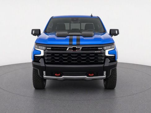 Used 2025 Chevrolet Silverado 1500 ZR2 w/ Technology Package AWD/4WD image 5