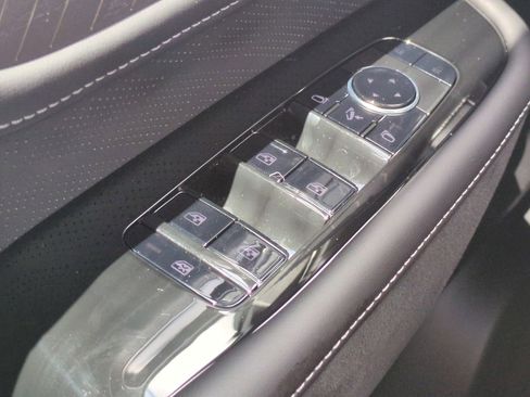 New 2026 INFINITI QX80 Autograph w/ Premium Cargo Package image 25