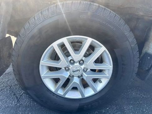 Used 2017 Nissan Frontier SV w/ SV Value Truck Package AWD/4WD image 26