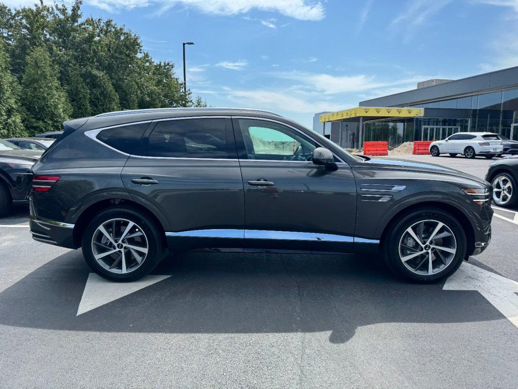 Certified 2026 Genesis GV80 2.5T Advanced AWD/4WD image 2