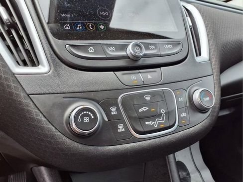Used 2023 Chevrolet Malibu RS FWD image 18