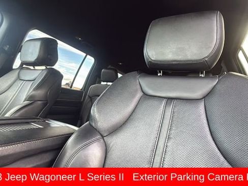 Used 2023 Jeep Wagoneer L Series II image 11